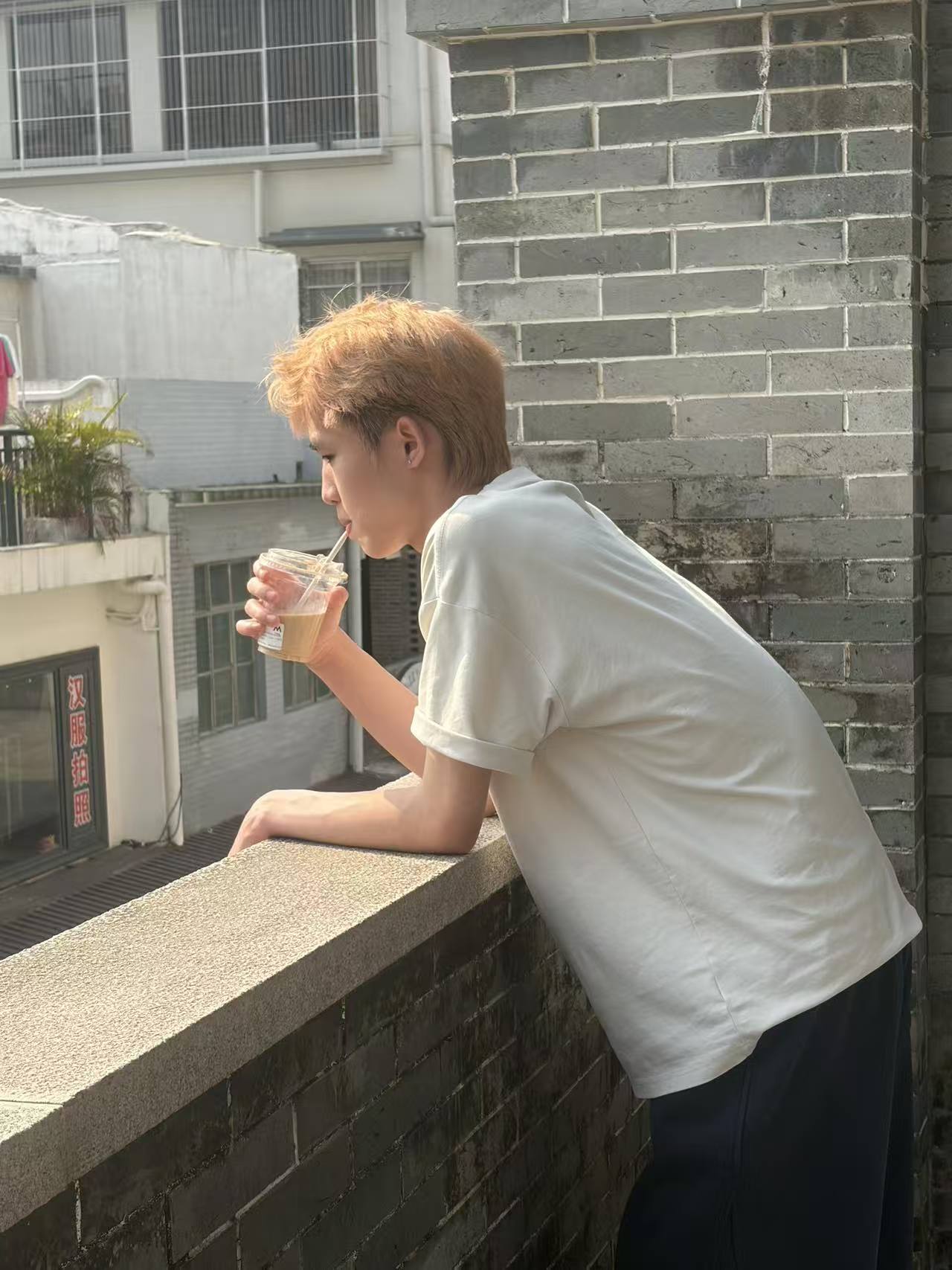 黄子豪+23级+美容美发与造型（美发）+广州型添美发有限公司+美发助理.jpg
